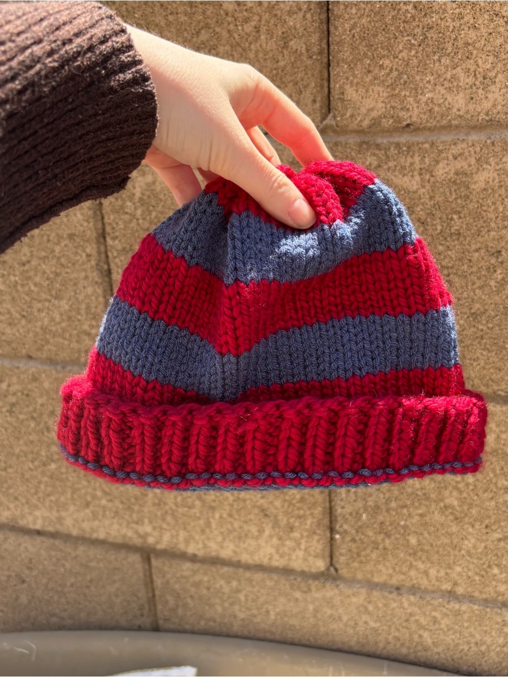 Unisex Striped Knit Beanie - Red & Blue